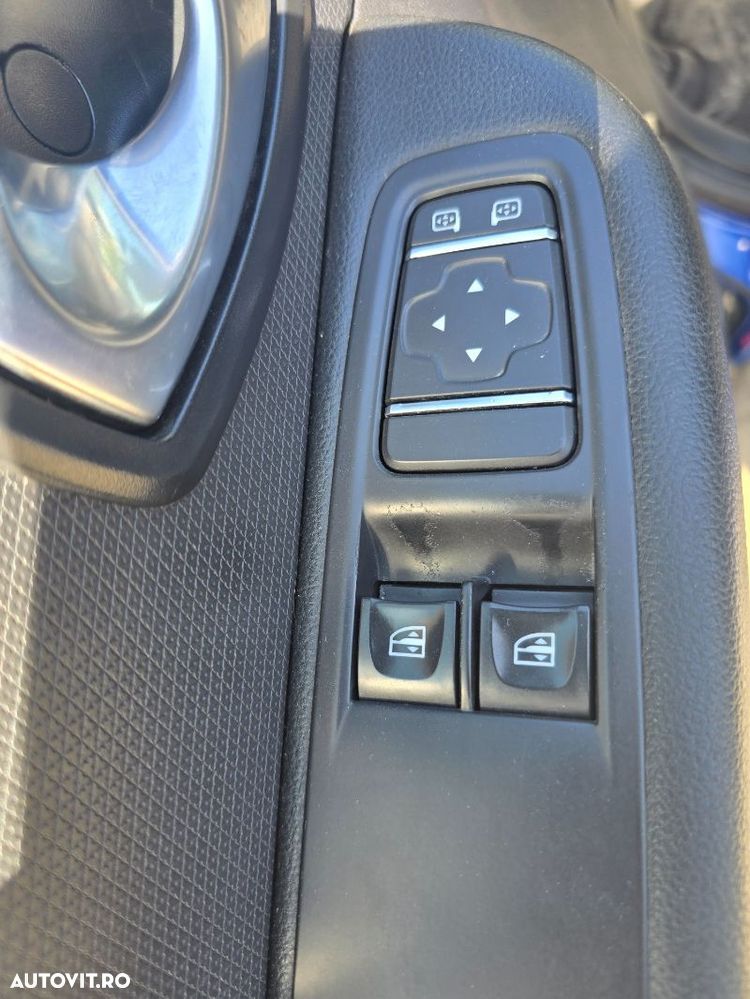 Renault Clio - 24