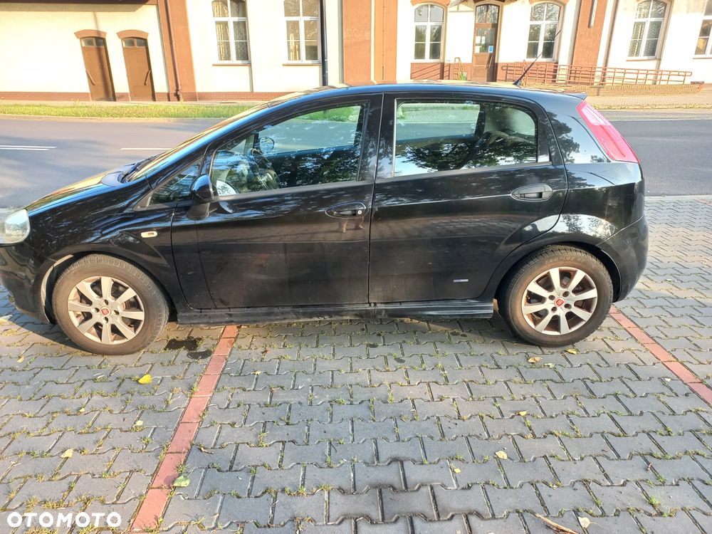 Fiat Punto 1.4 16V Emotion - 5