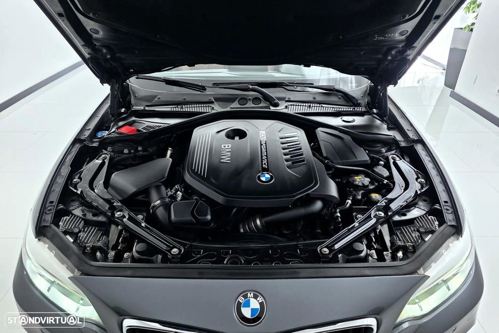 BMW M240i xDrive Auto - 34