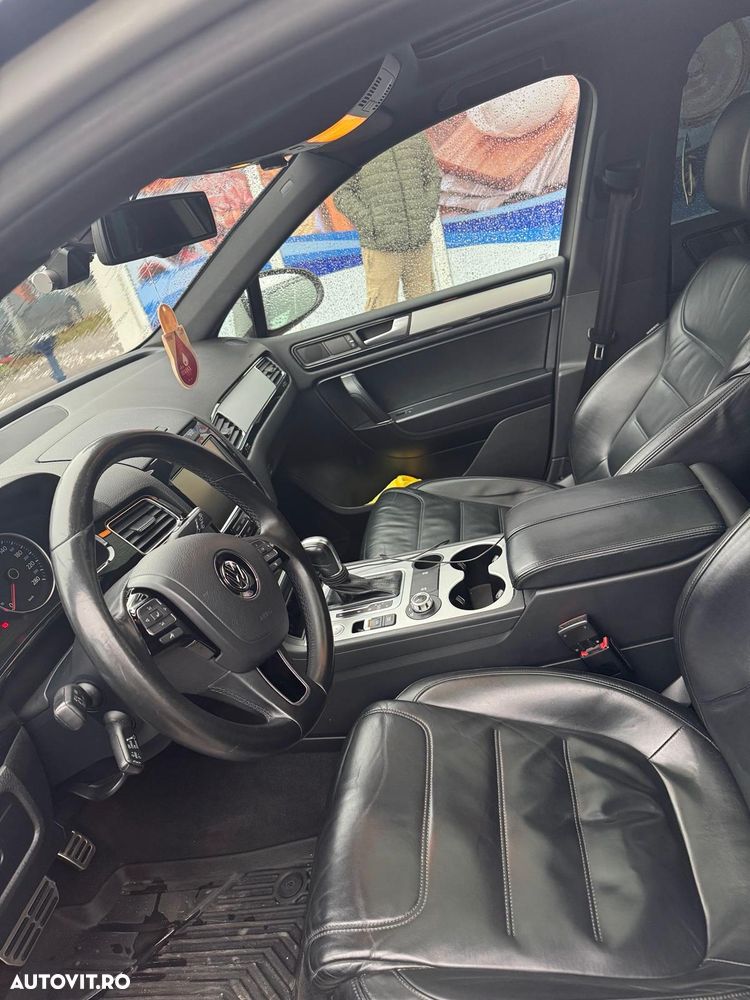 Volkswagen Touareg - 7