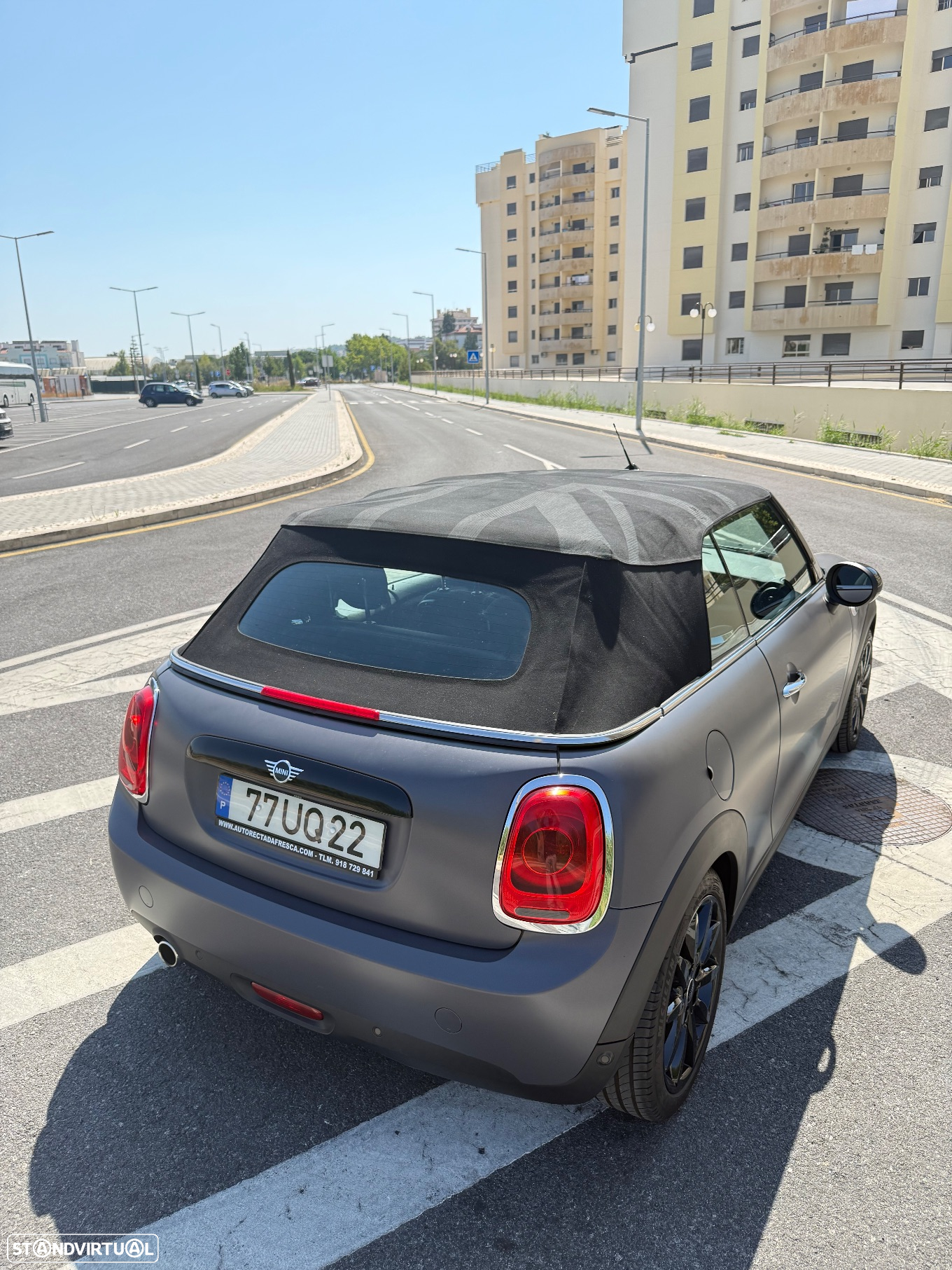 MINI Cabrio Cooper D - 10