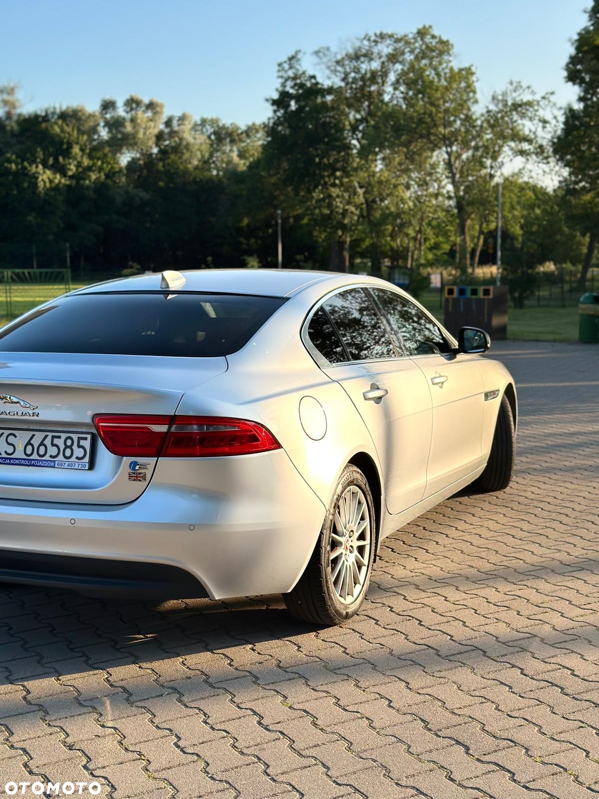 Jaguar XE E-Performance Pure - 12