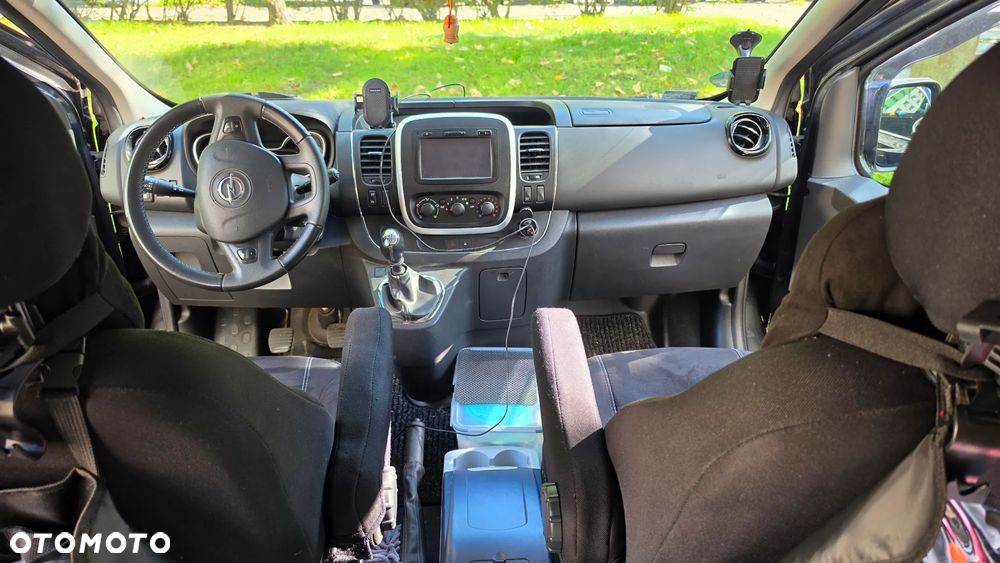 Opel Vivaro - 17