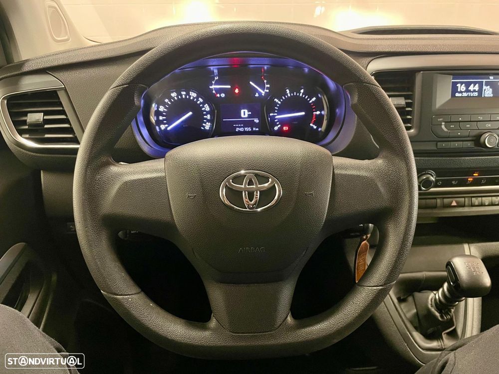 Toyota Proace Verso 1.5 D-4D L2 1.2T Comfort 9L - 27