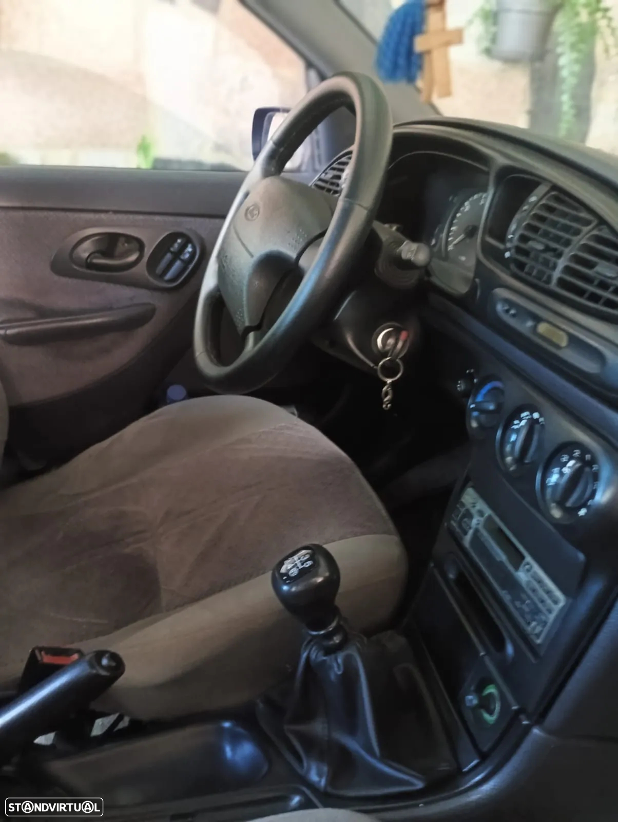 Ford Mondeo 1.8 TD GLX - 4