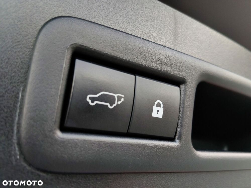 Lexus UX 250h GPF F Impression 2WD - 31
