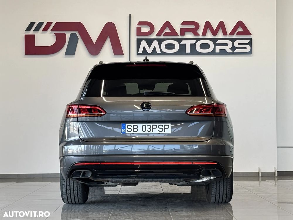 Volkswagen Touareg - 17