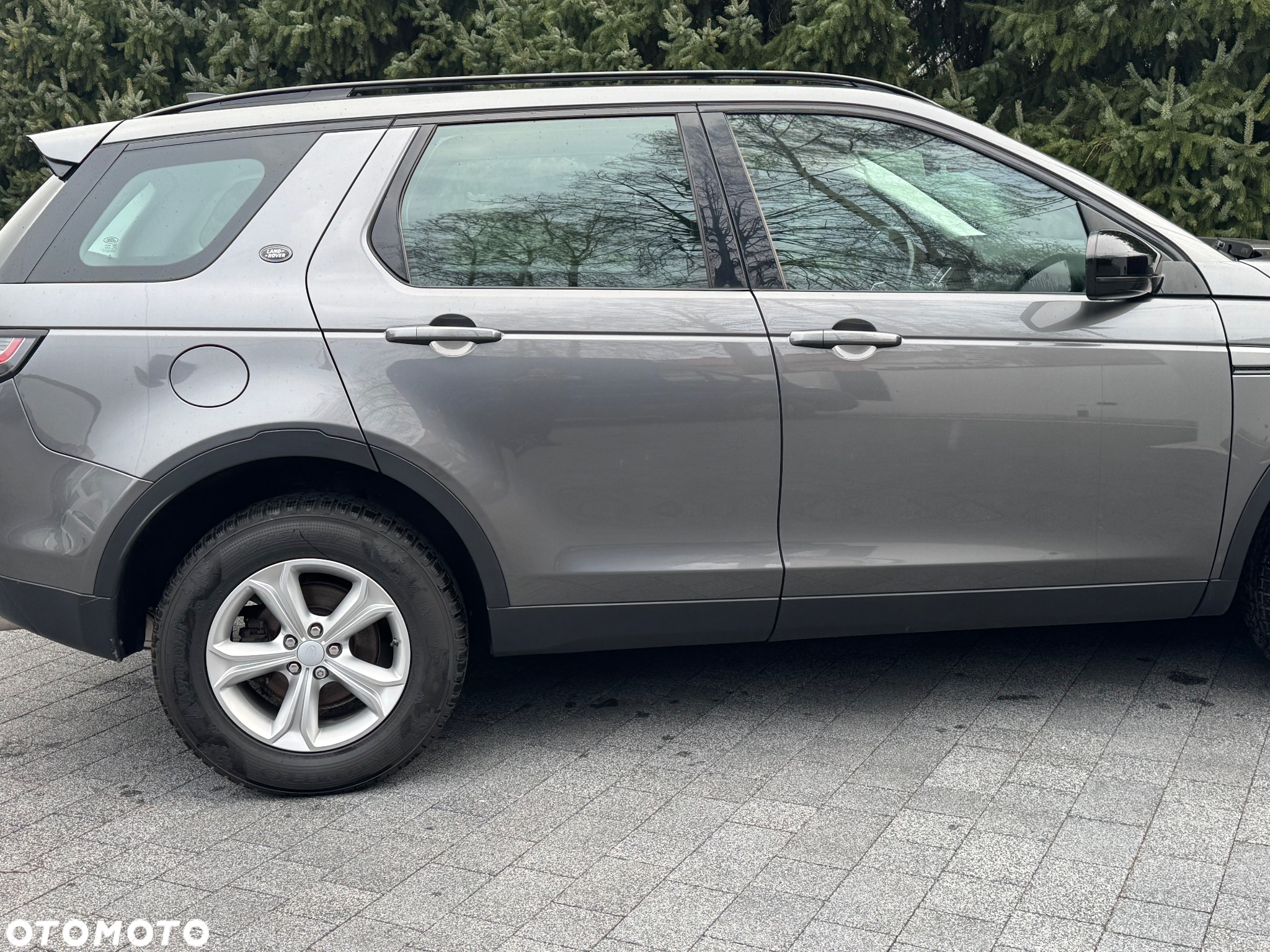 Land Rover Discovery Sport 2.0 eD4 HSE - 13
