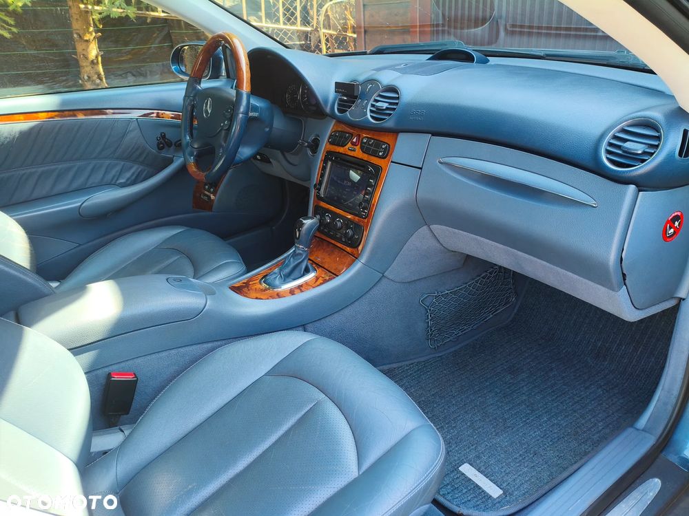 Mercedes-Benz CLK - 10