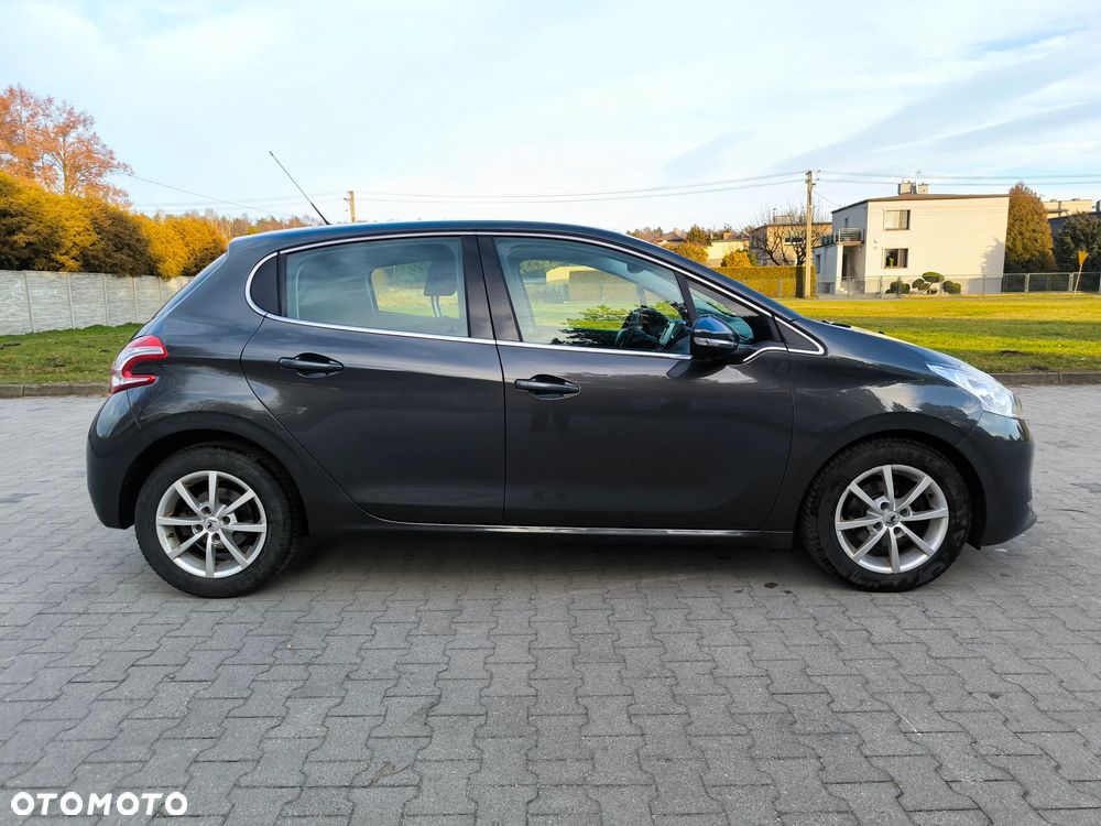 Peugeot 208 e-HDi 115 Stop&Start Allure - 4