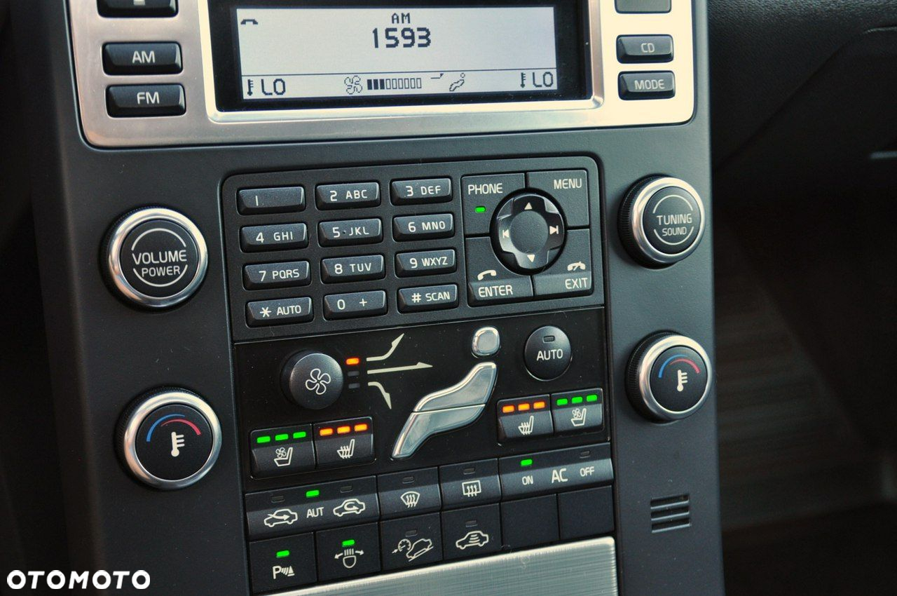 Volvo XC 70 - 33