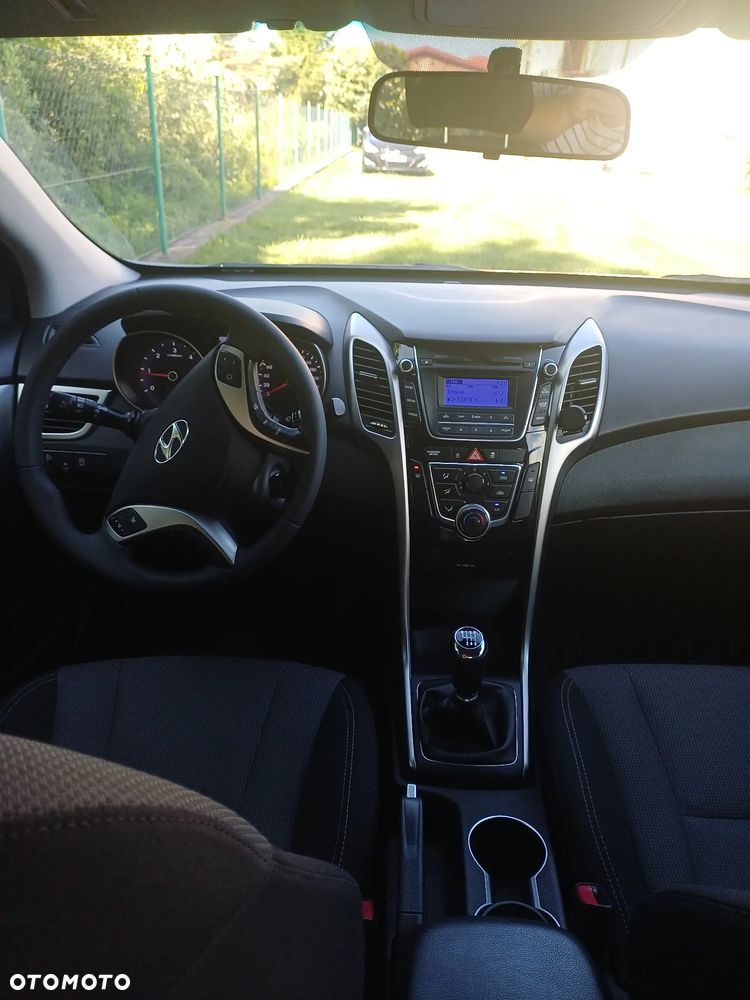 Hyundai i30 blue 1.6 CRDi Style - 2