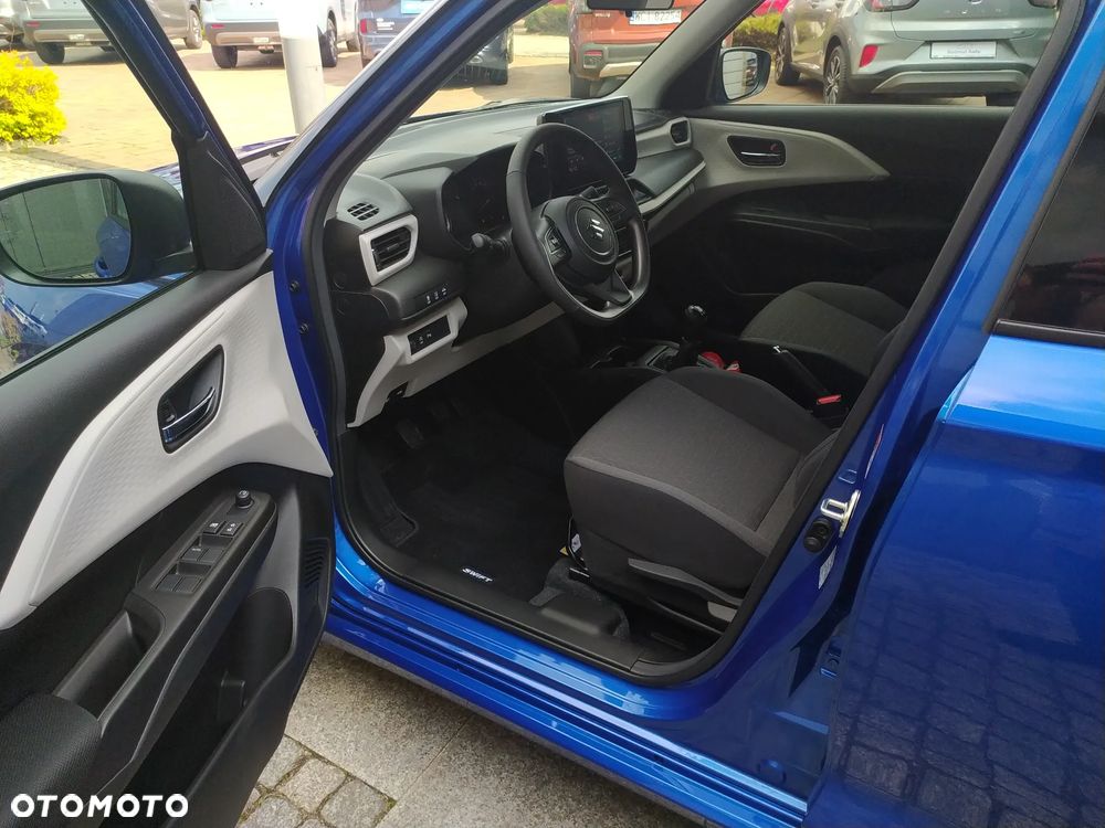 Suzuki Swift 1.2 Dualjet SHVS Premium Plus - 16