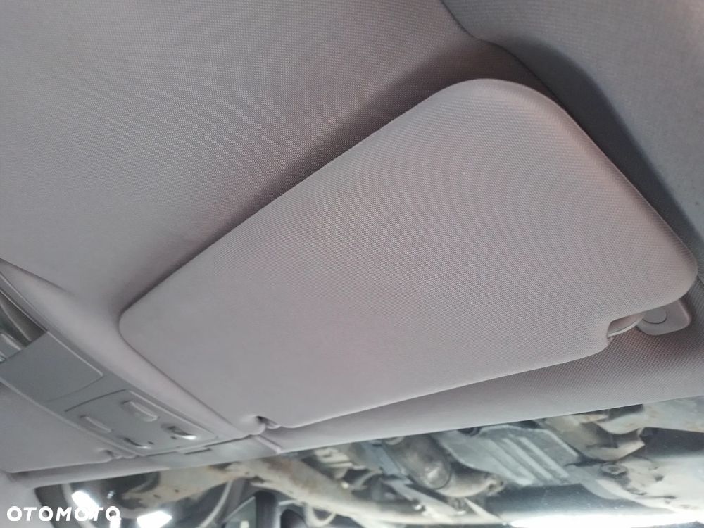 AUDI A6 C5 1.9 TDI AJM 97-01 - RADIO CHORUS (LY1T) - 14