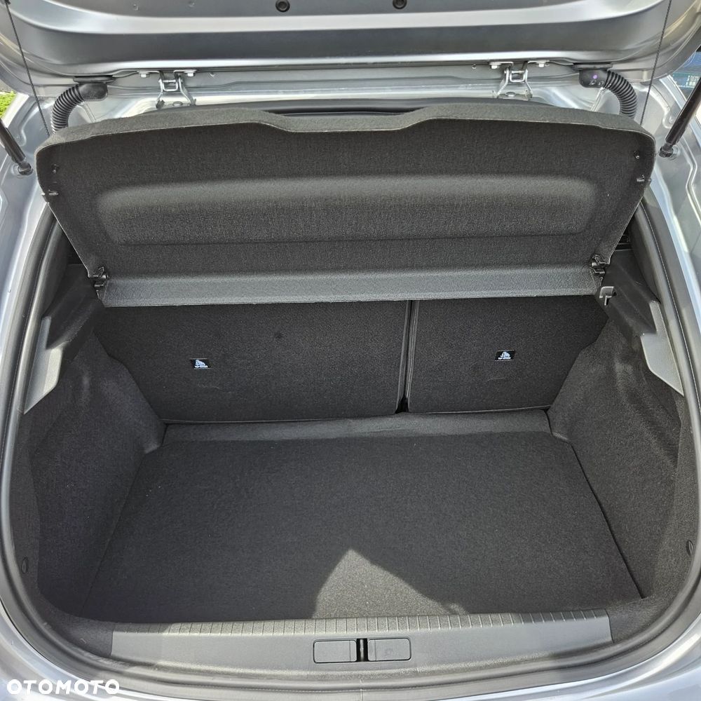 Peugeot 208 1.2 mHEV Business - 11