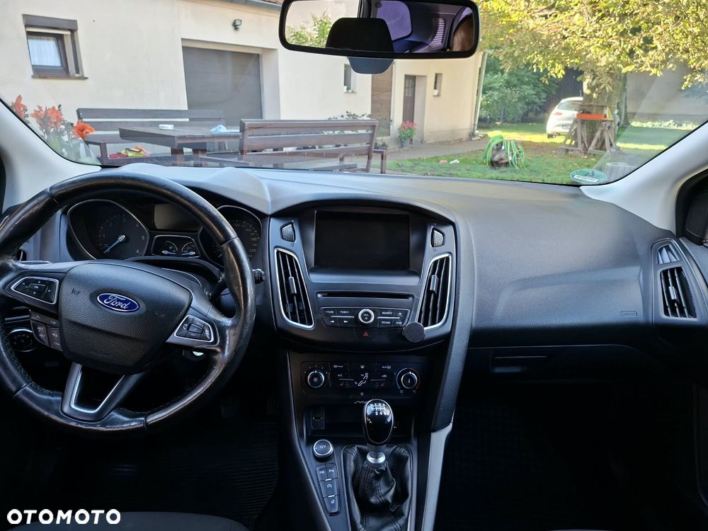 Ford Focus 1.5 TDCi DPF Start-Stopp-System Business - 6