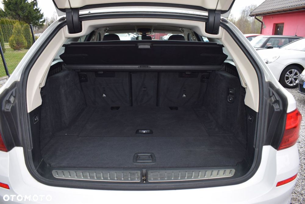 BMW Seria 5 520d xDrive Sport Line sport - 12
