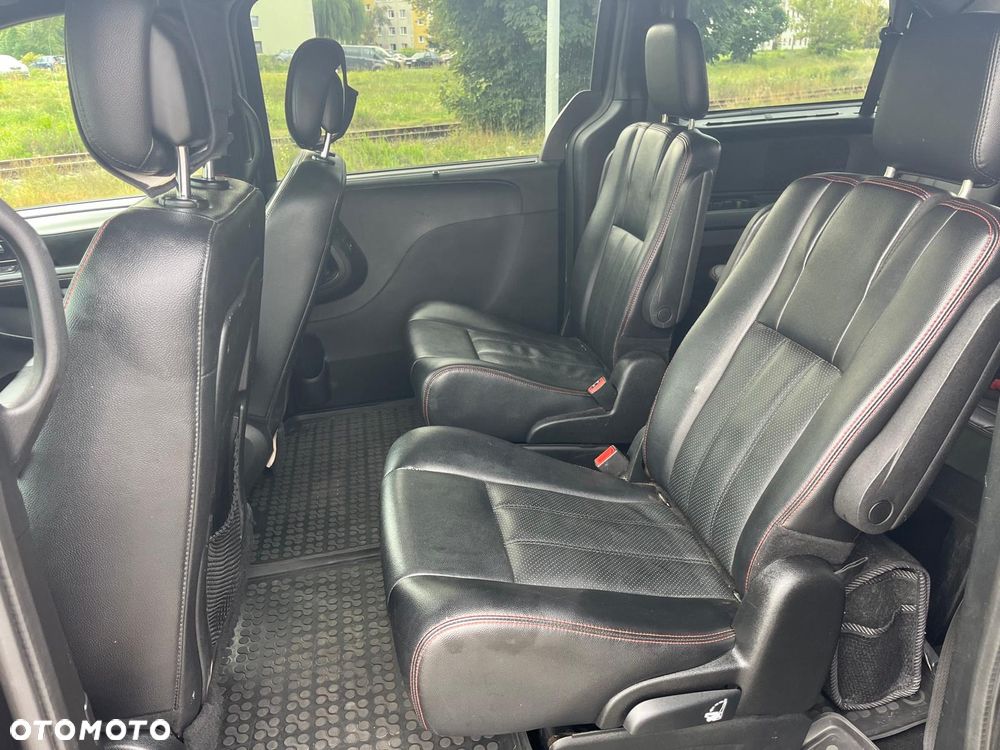 Dodge Grand Caravan 3.6 R/T - 14