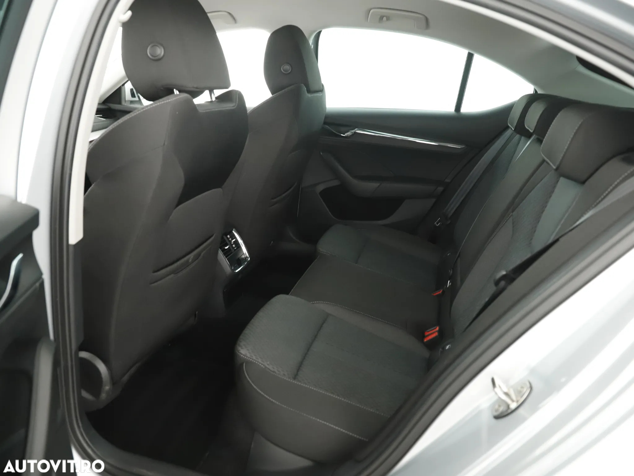 Skoda Octavia 1.4 TSI iV DSG Style - 14