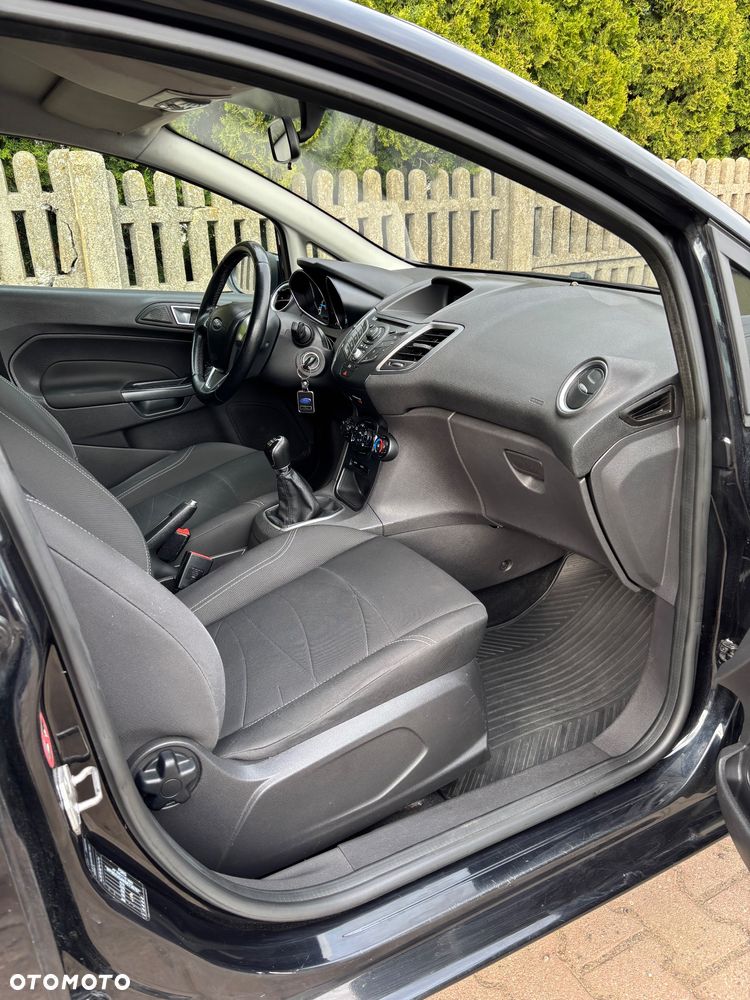 Ford Fiesta - 13