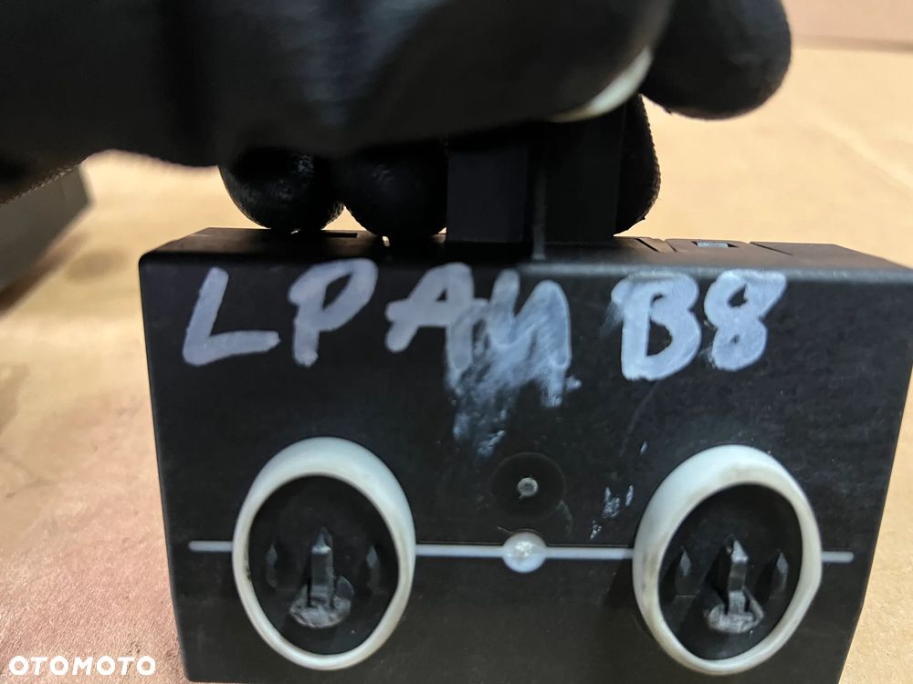 Moduł sterownik drzwi prawy przód Audi A4 B8 8K0959792S 8K0959792Q - 4