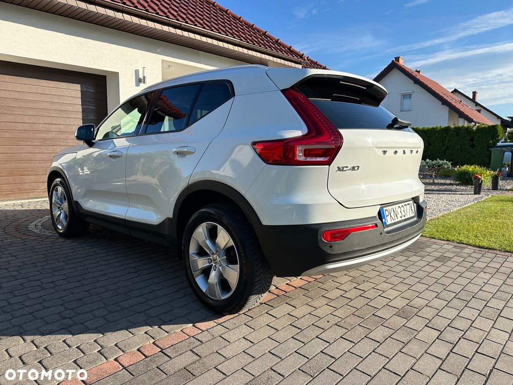 Volvo XC 40 T3 Geartronic Momentum - 34