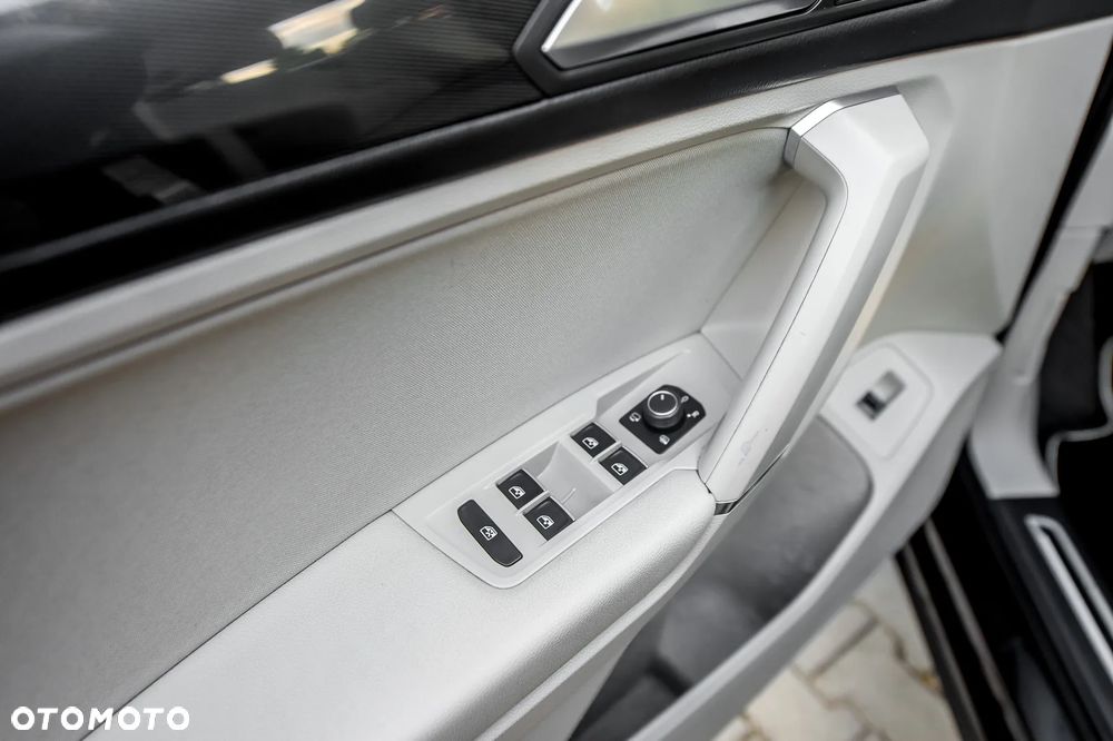 Volkswagen Tiguan 2.0 TDI SCR 4MOTION DSG Highline - 40