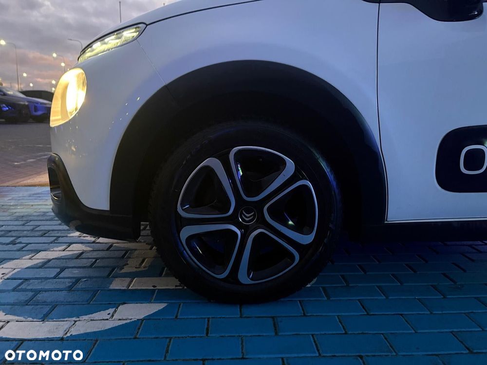 Citroën C3 1.2 PureTech Shine - 25