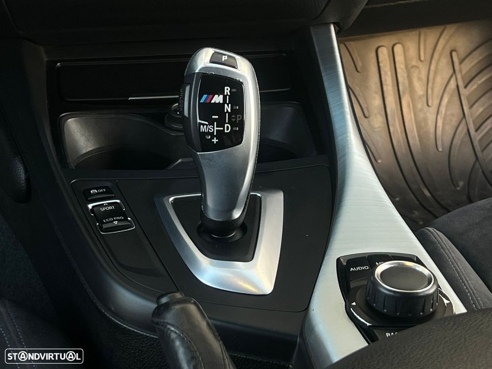 BMW 120 dA Pack M - 19