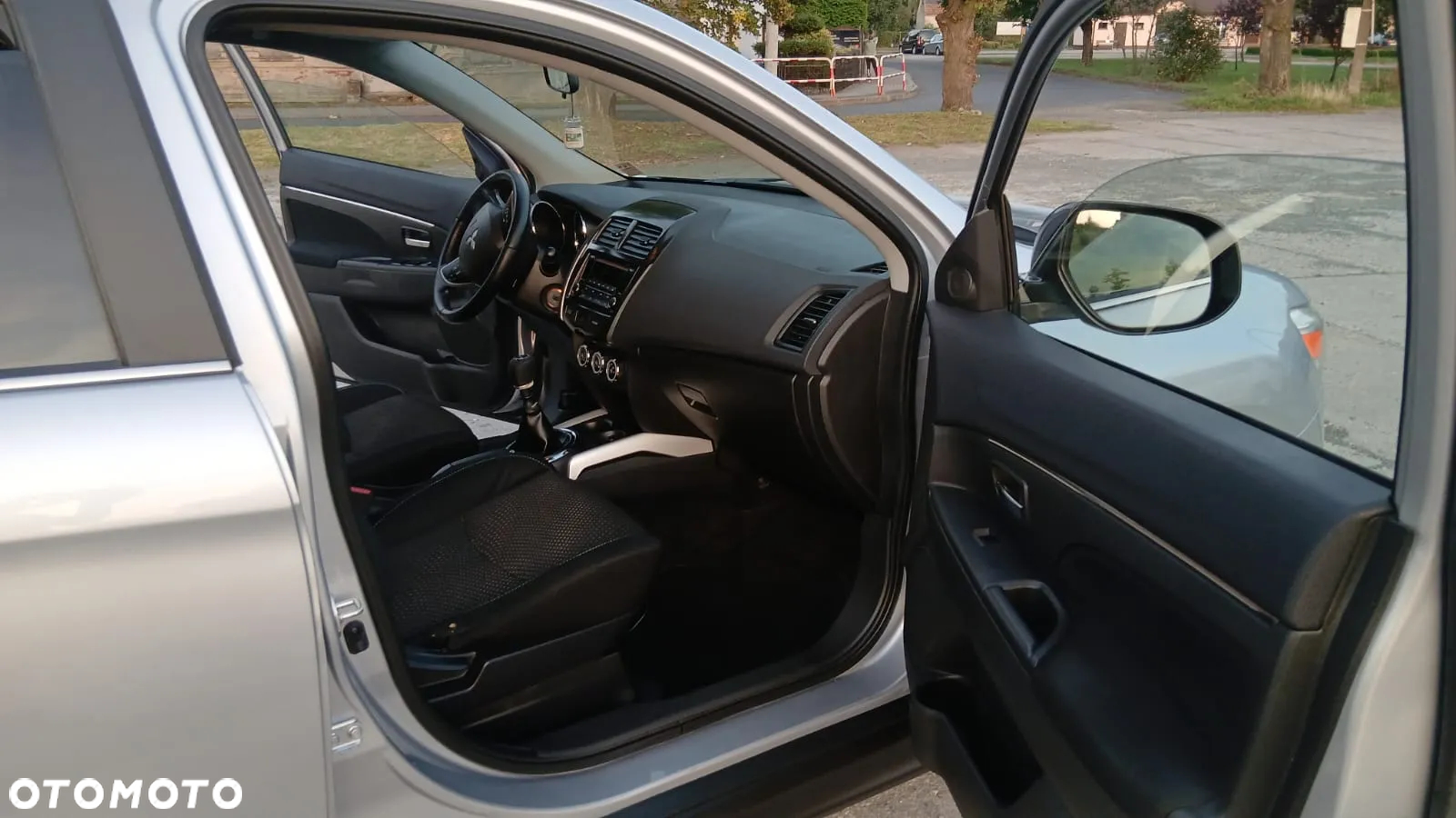 Mitsubishi ASX - 5
