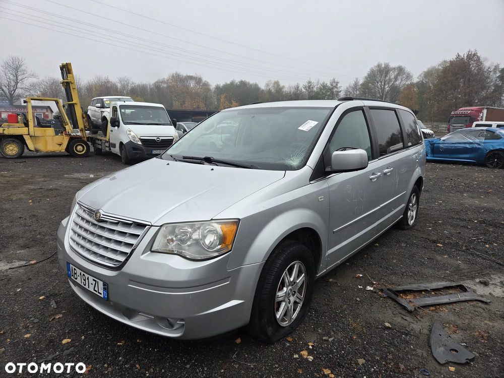 Chrysler Grand Voyager - 38