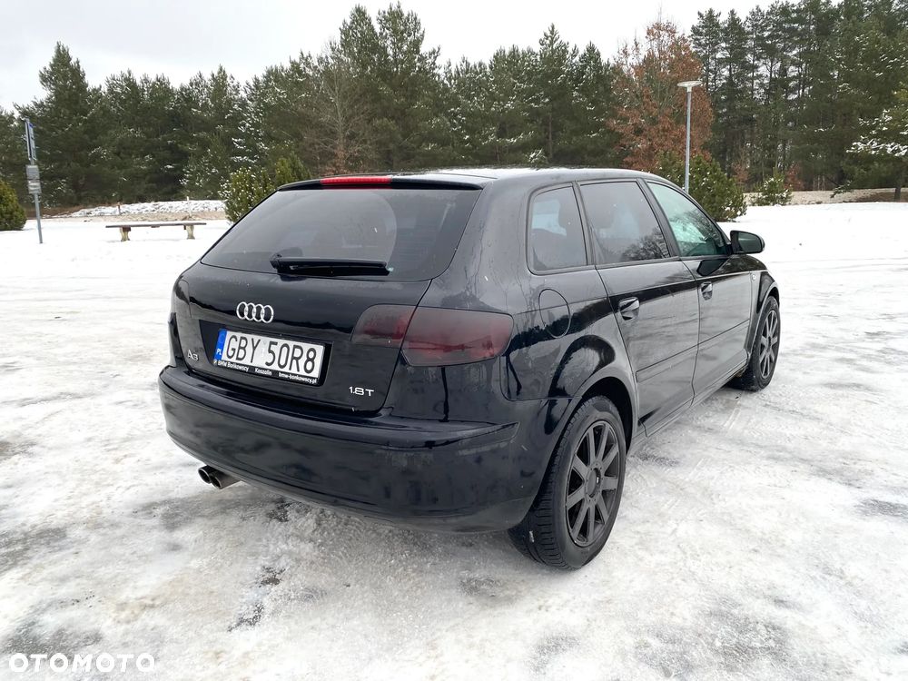 Audi A3 Sportback 1.8 TFSI Attraction - 4