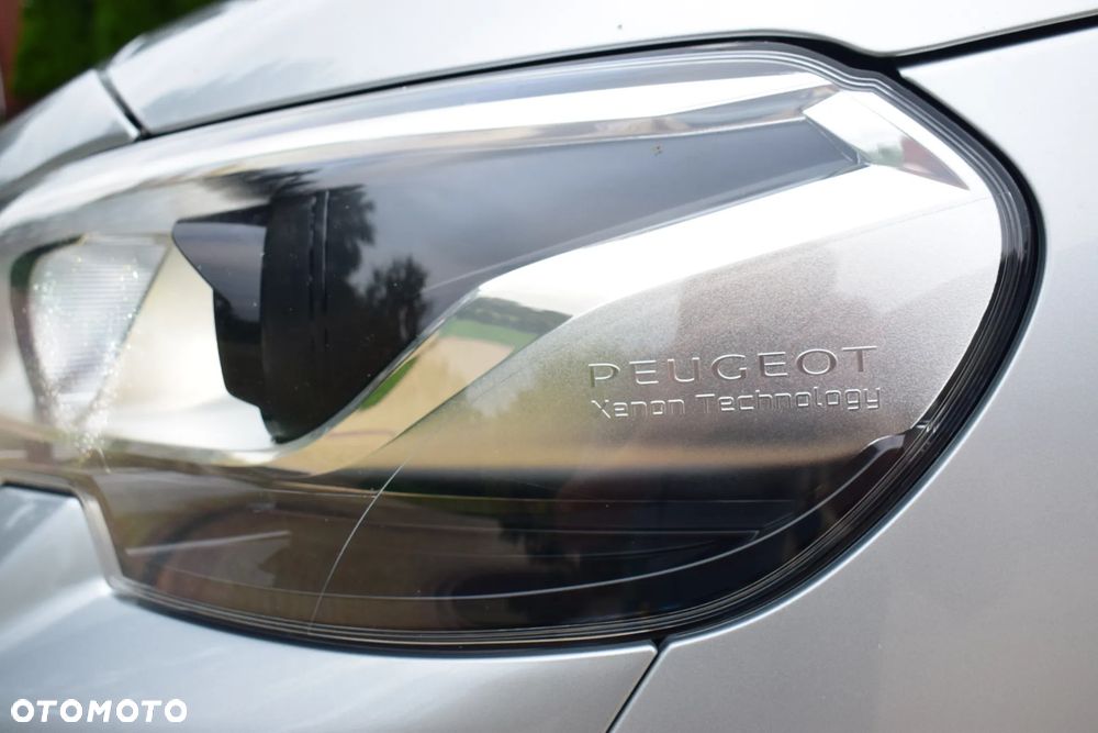 Peugeot Traveller 2.0 BlueHDi Long Business - 20