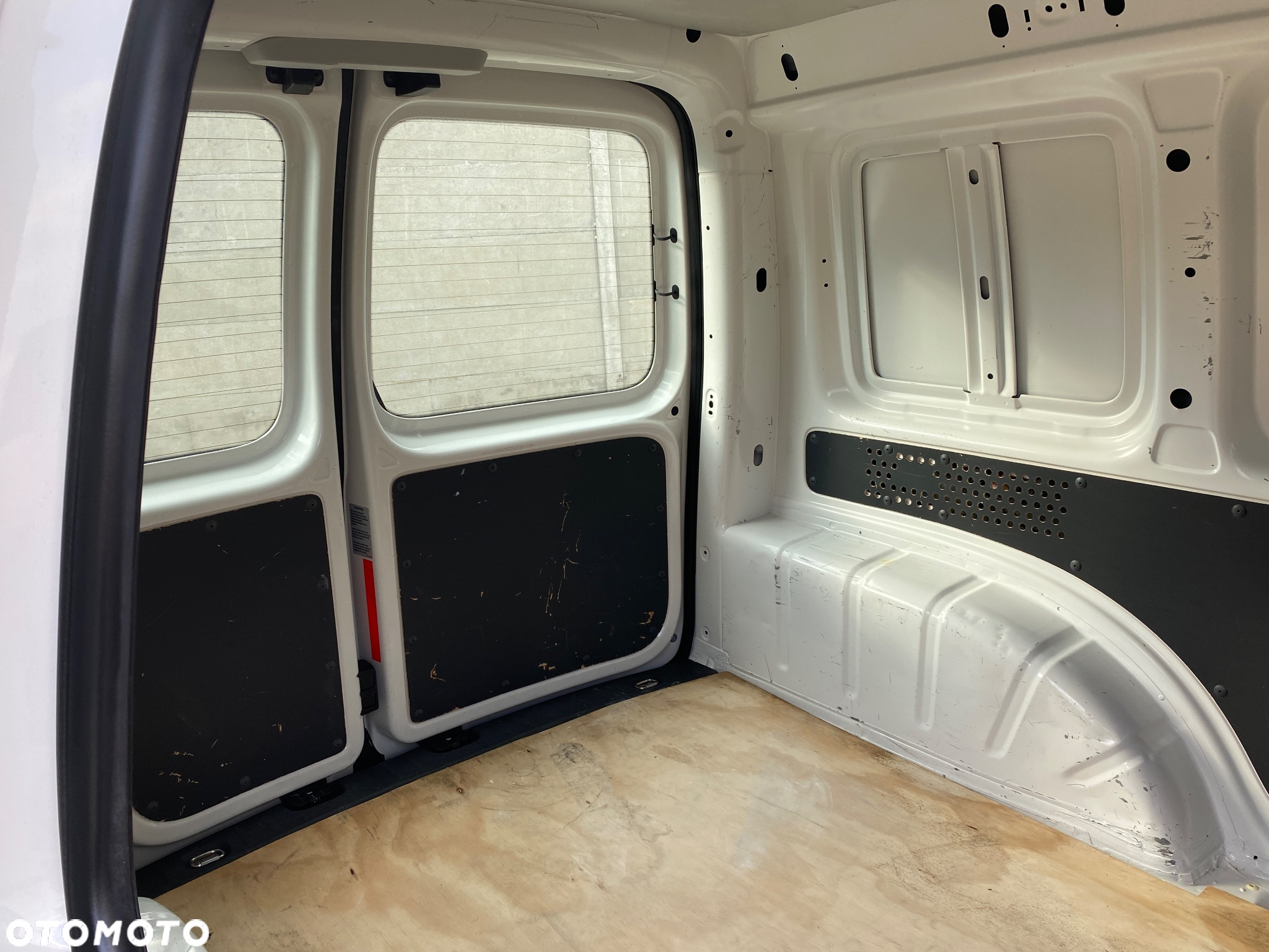 Volkswagen CADDY - 23