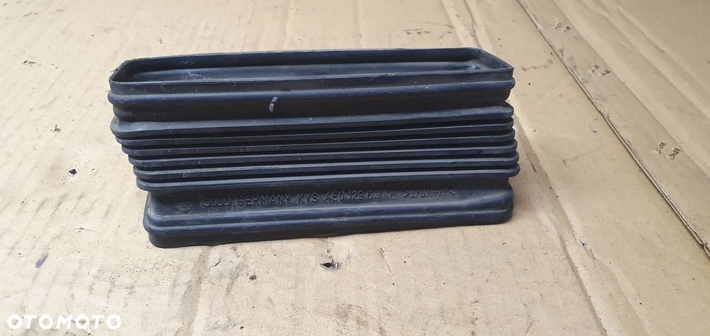 Rura przewód dolot wlot powietrza Audi A8 D3 4.2 TDI 4E0129627M - 4