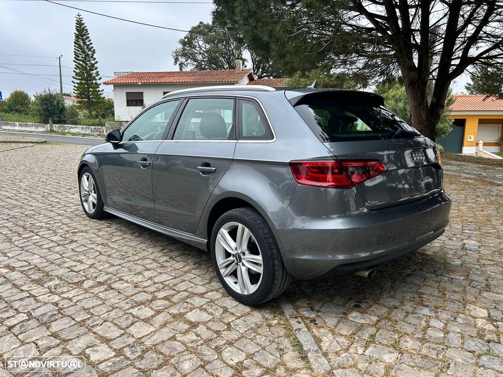 Audi A3 Sportback 1.6 TDI Attraction Ultra - 4