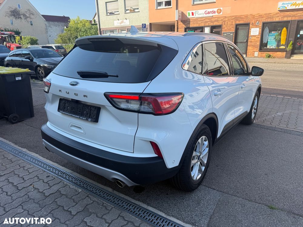 Ford Kuga 1.5 EcoBoost 2WD Titanium - 2