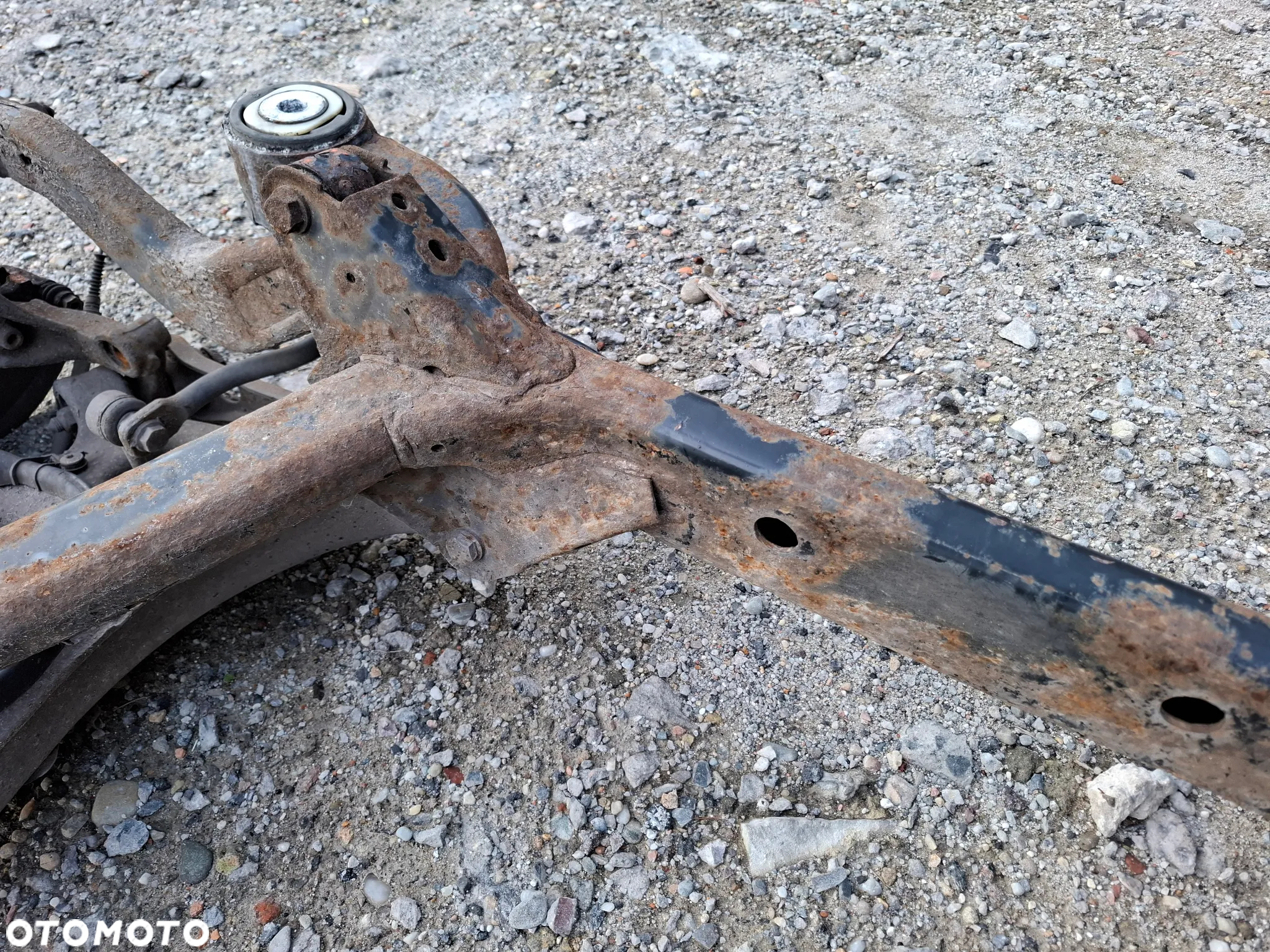 BELKA ZAWIESZENIE TRAWERS TYL TYLNA TYLNY AUDI A4 B6 SEDAN KOMBI SLASK WYSYLKA - 4