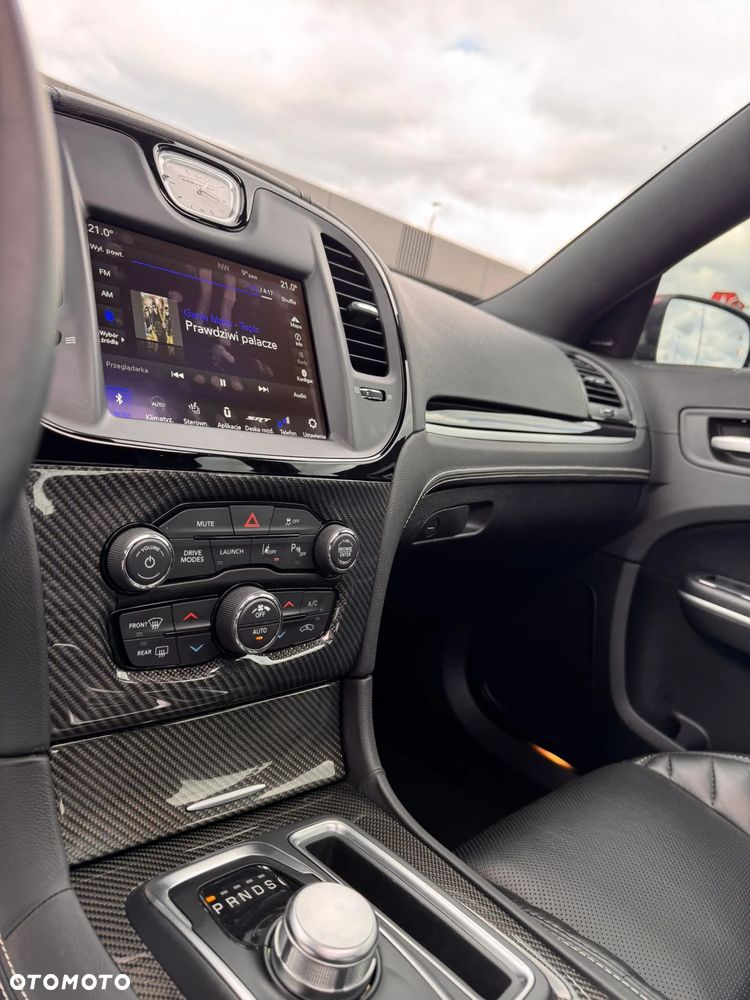 Dodge Charger 6.4 Scat Pack - 32