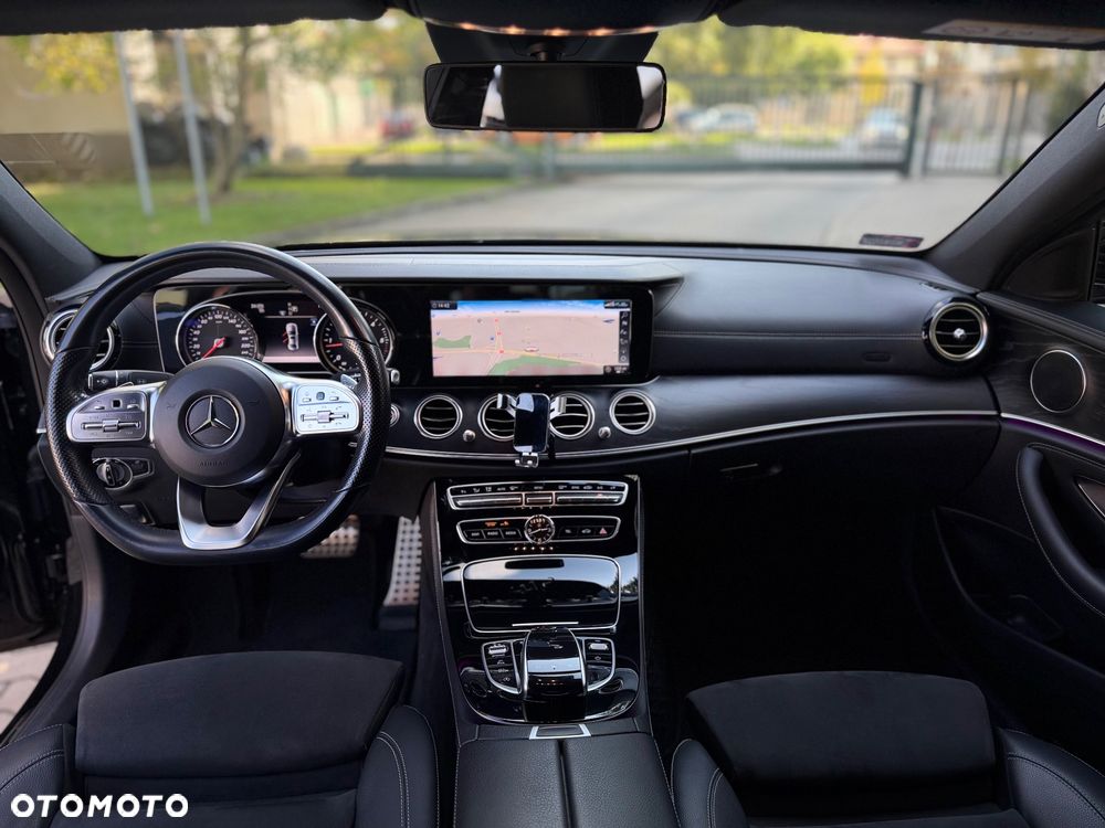 Mercedes-Benz Klasa E 220 d 4-Matic 9G-TRONIC - 4