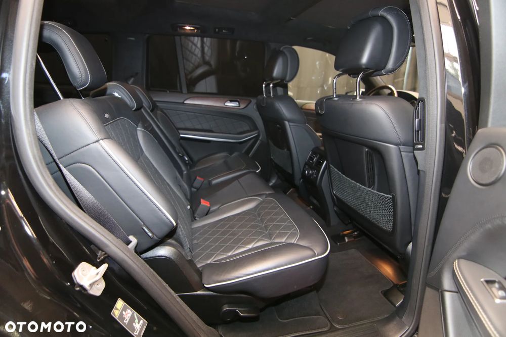 Mercedes-Benz GL - 29