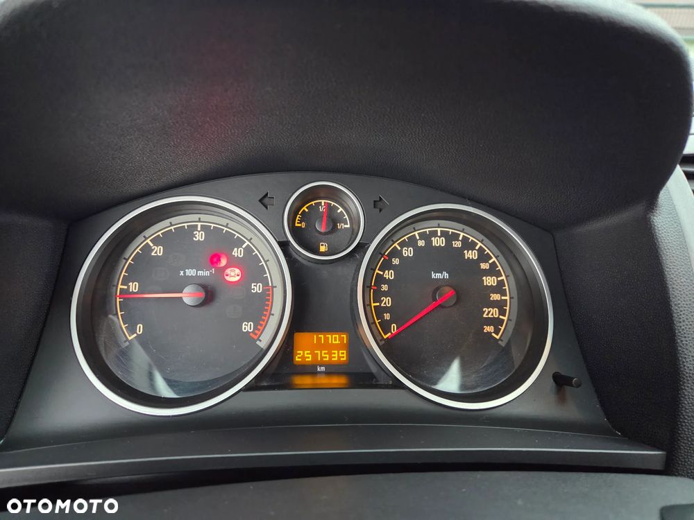 Opel Zafira 1.9 CDTI Sport - 18