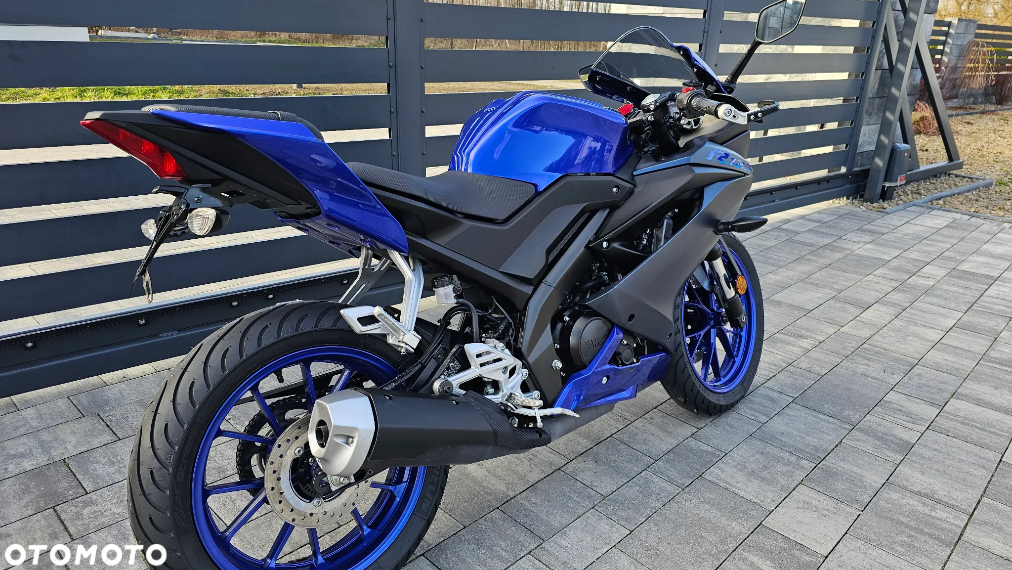 Yamaha YZF - 6