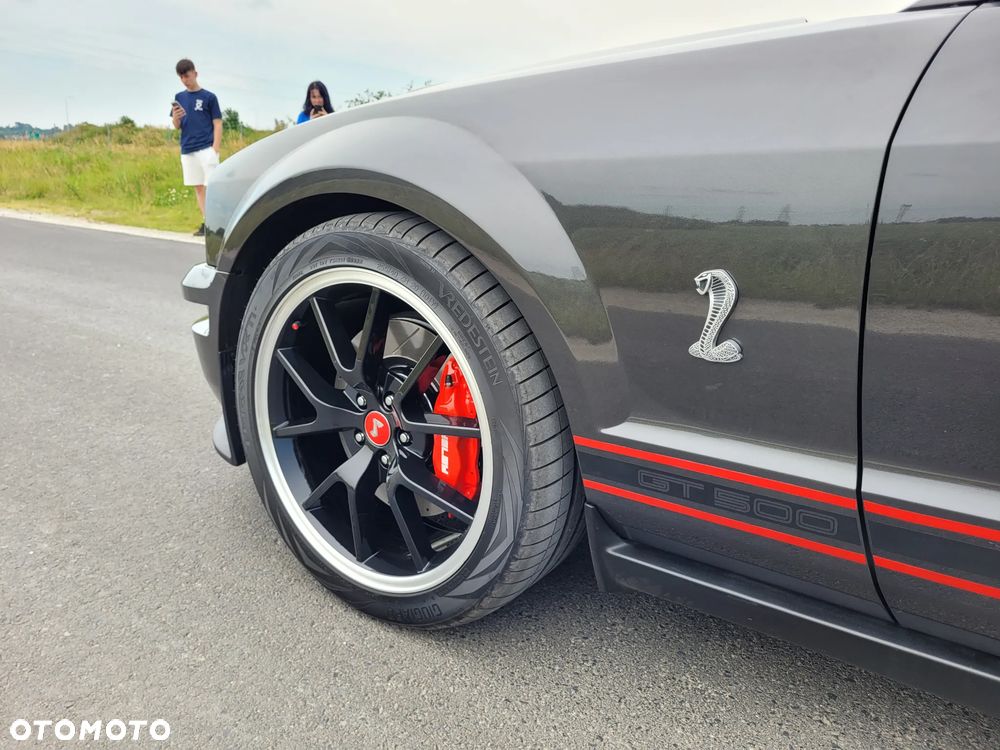 Ford Mustang Shelby GT500 - 21