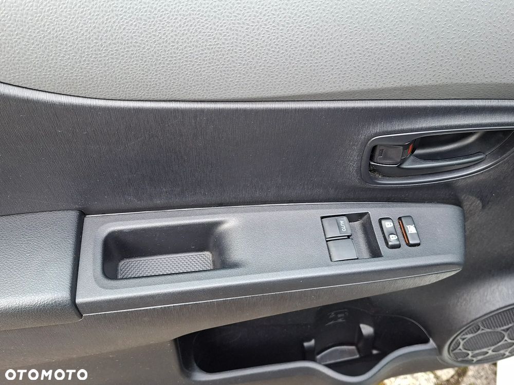 Toyota Yaris 1.0 VVT-i Cool Edition - 12