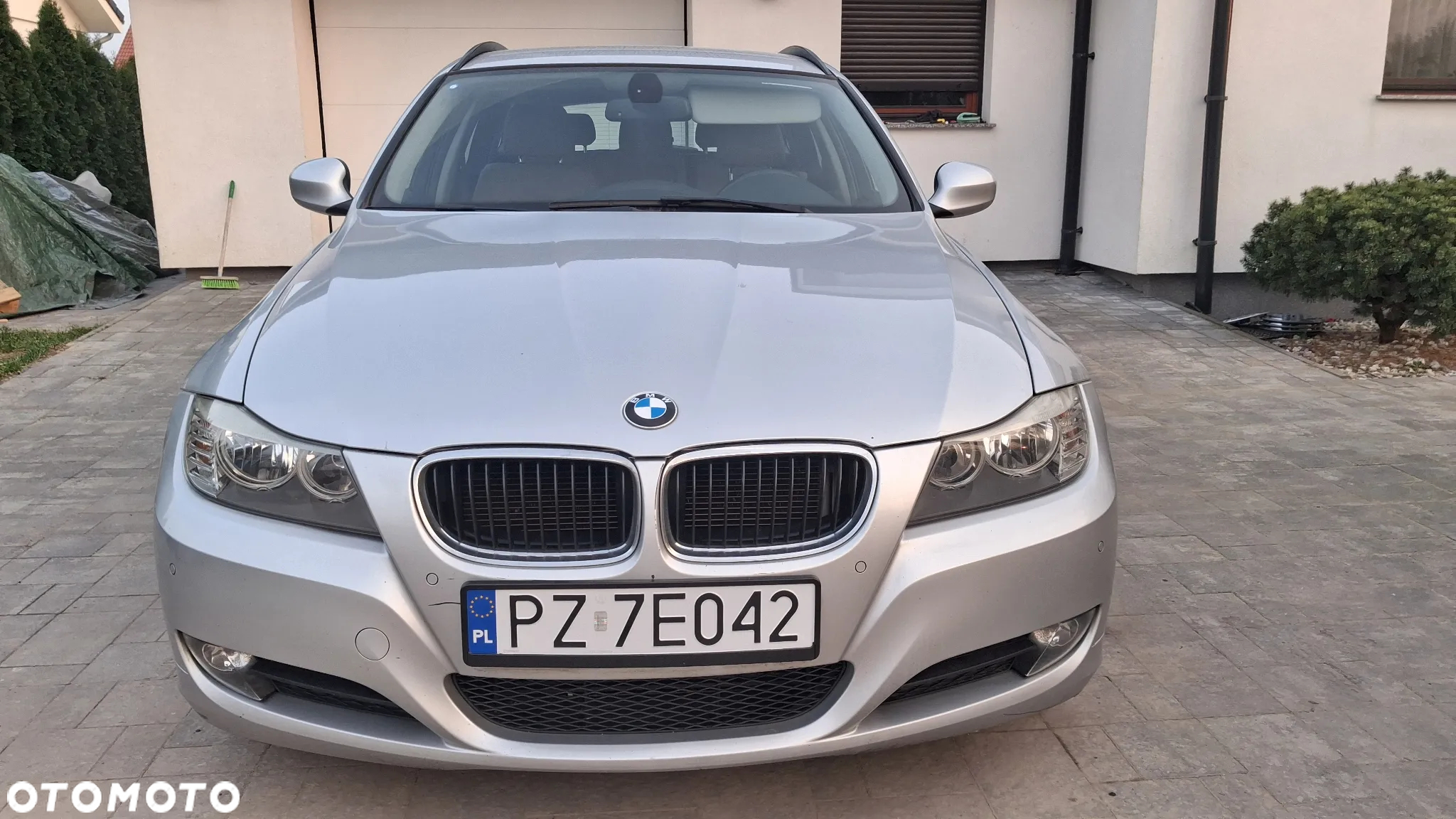 BMW Seria 3 318d - 4