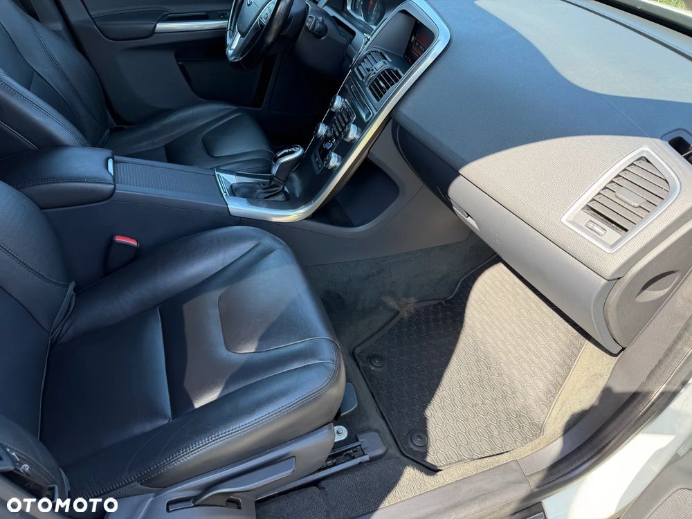 Volvo XC 60 D4 Drive-E Summum - 10