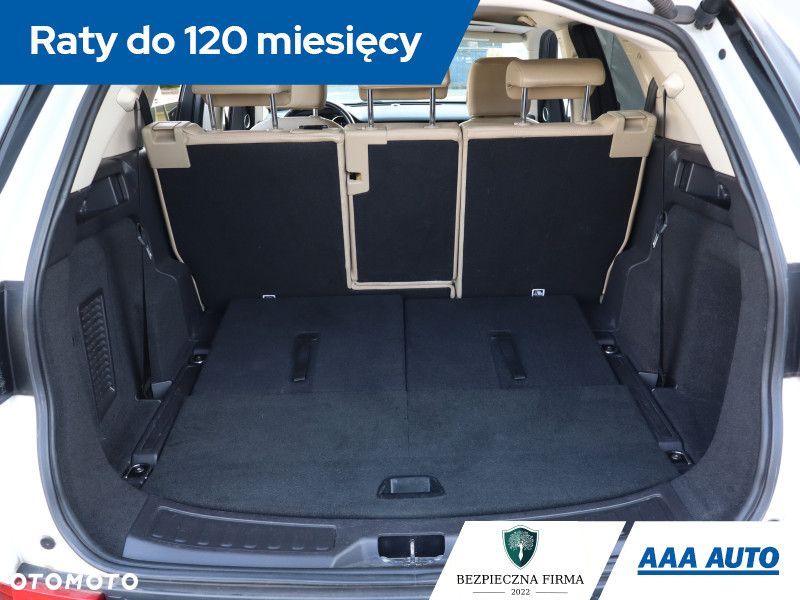 Land Rover Discovery Sport - 16