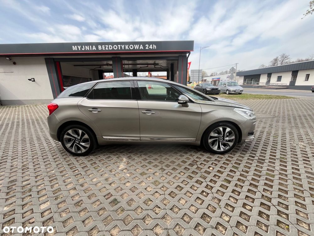 Citroën DS5 2.0 HDi SoChic - 6