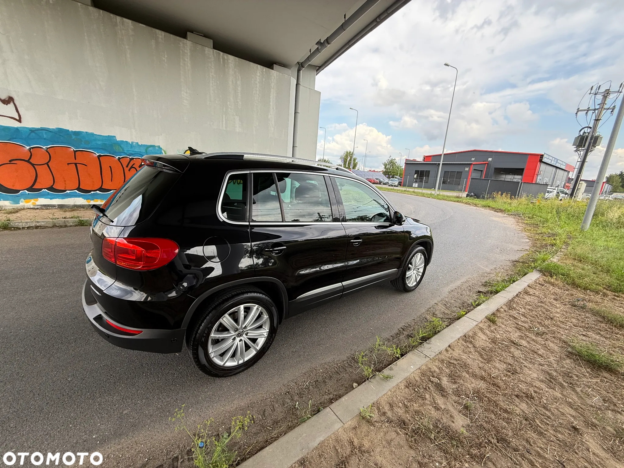 Volkswagen Tiguan 2.0 TDI Perfectline - 12